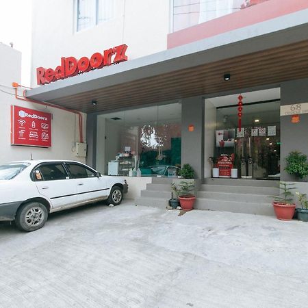 RedDoorz near Fernwoods Garden Quezon City Exterior foto