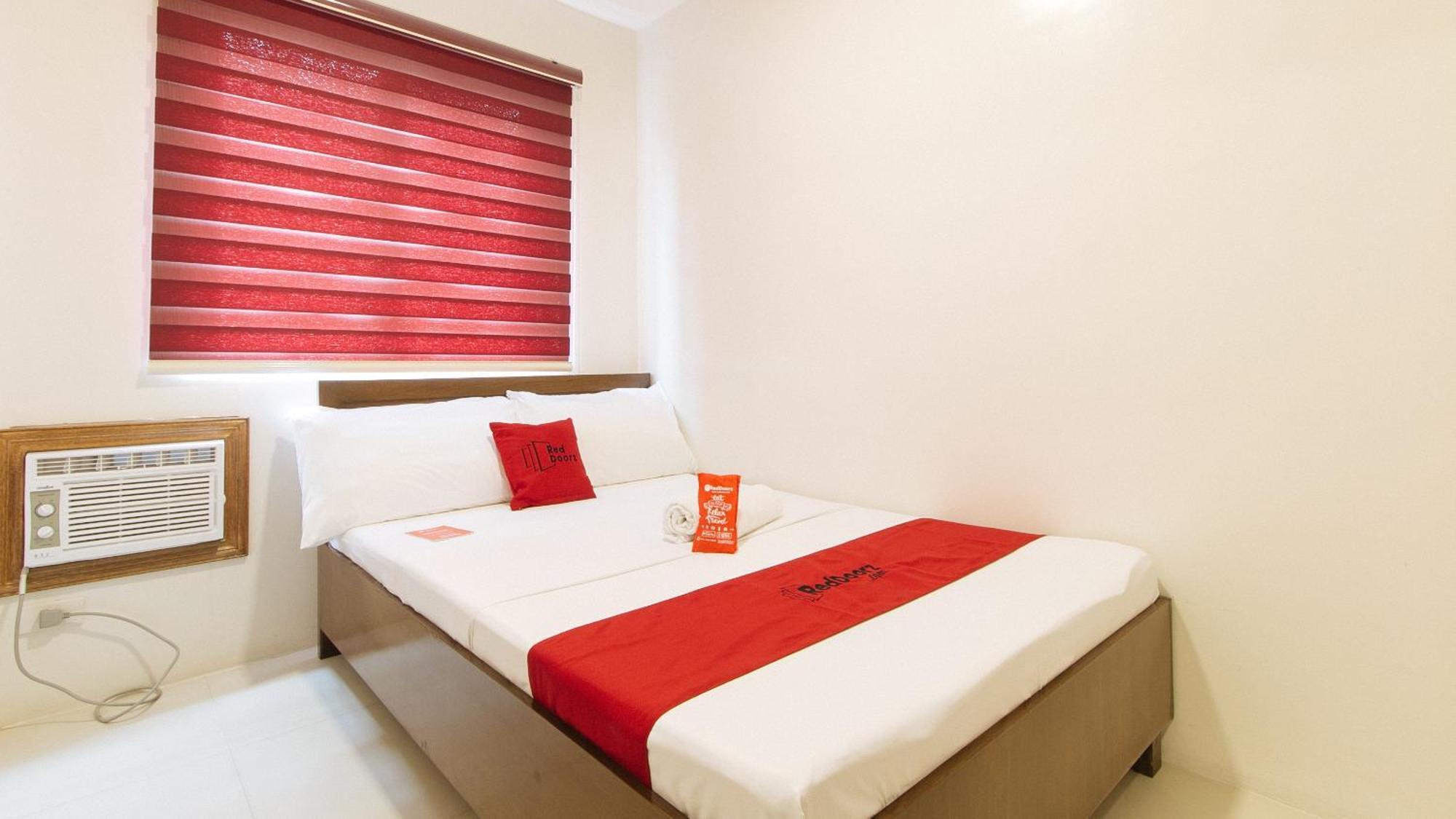 RedDoorz near Fernwoods Garden Quezon City Exterior foto