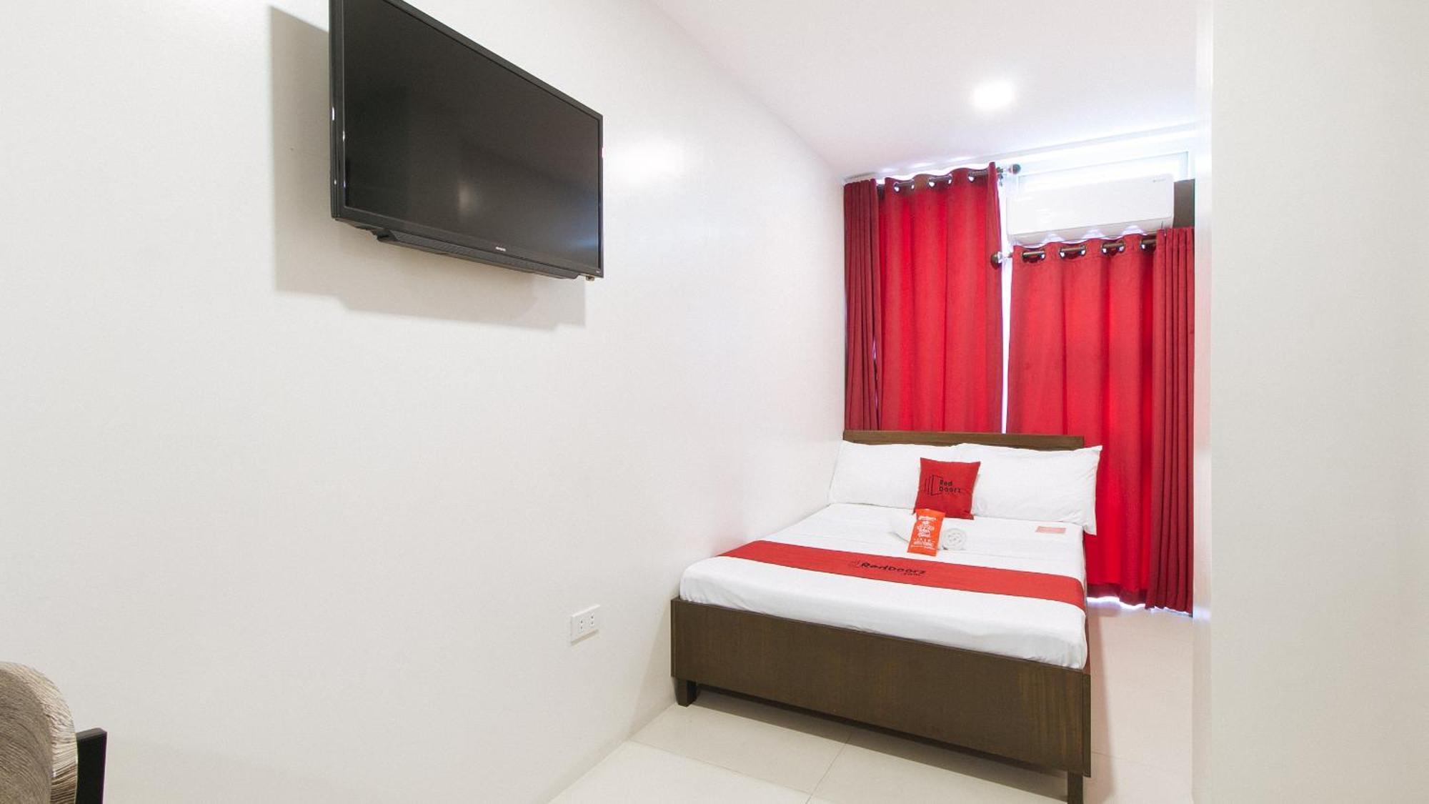 RedDoorz near Fernwoods Garden Quezon City Exterior foto