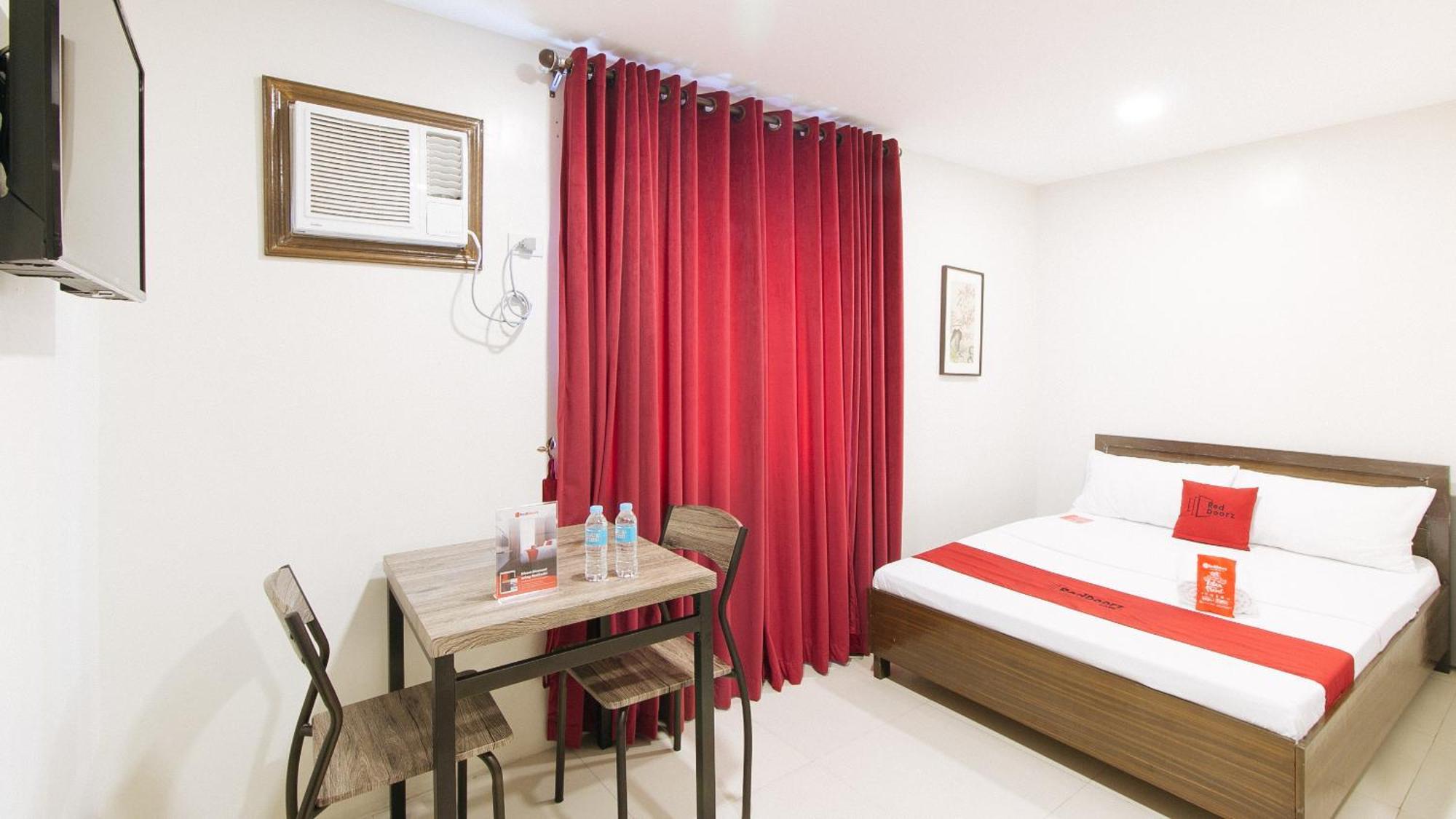 RedDoorz near Fernwoods Garden Quezon City Exterior foto