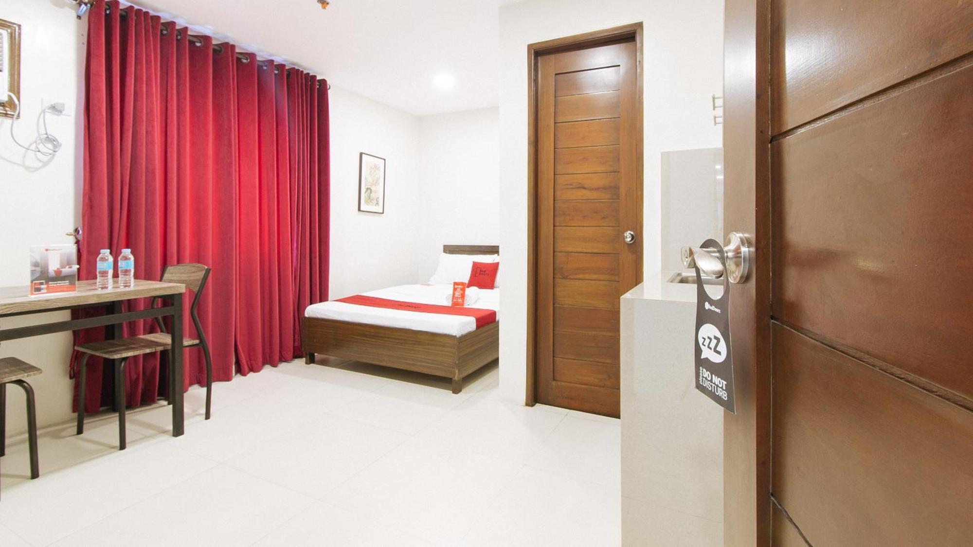RedDoorz near Fernwoods Garden Quezon City Exterior foto