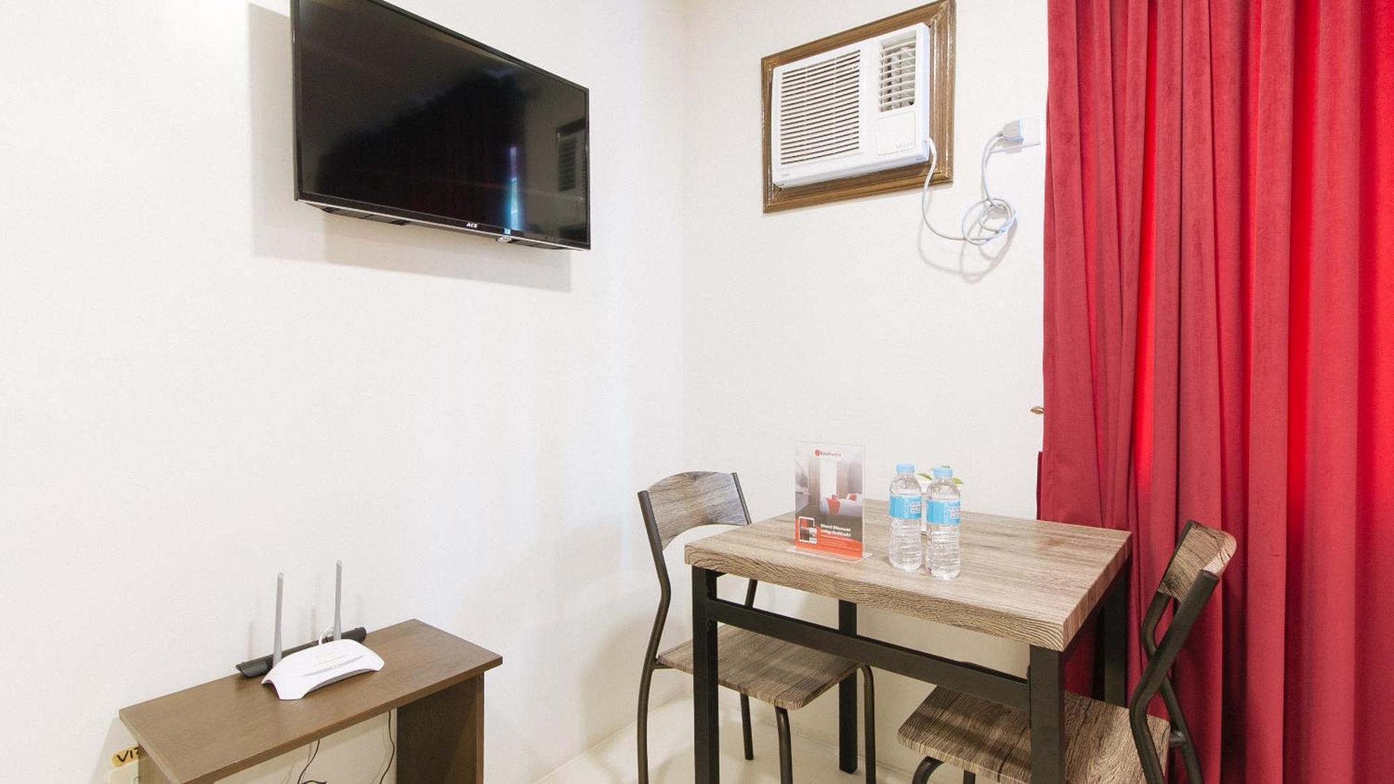 RedDoorz near Fernwoods Garden Quezon City Exterior foto