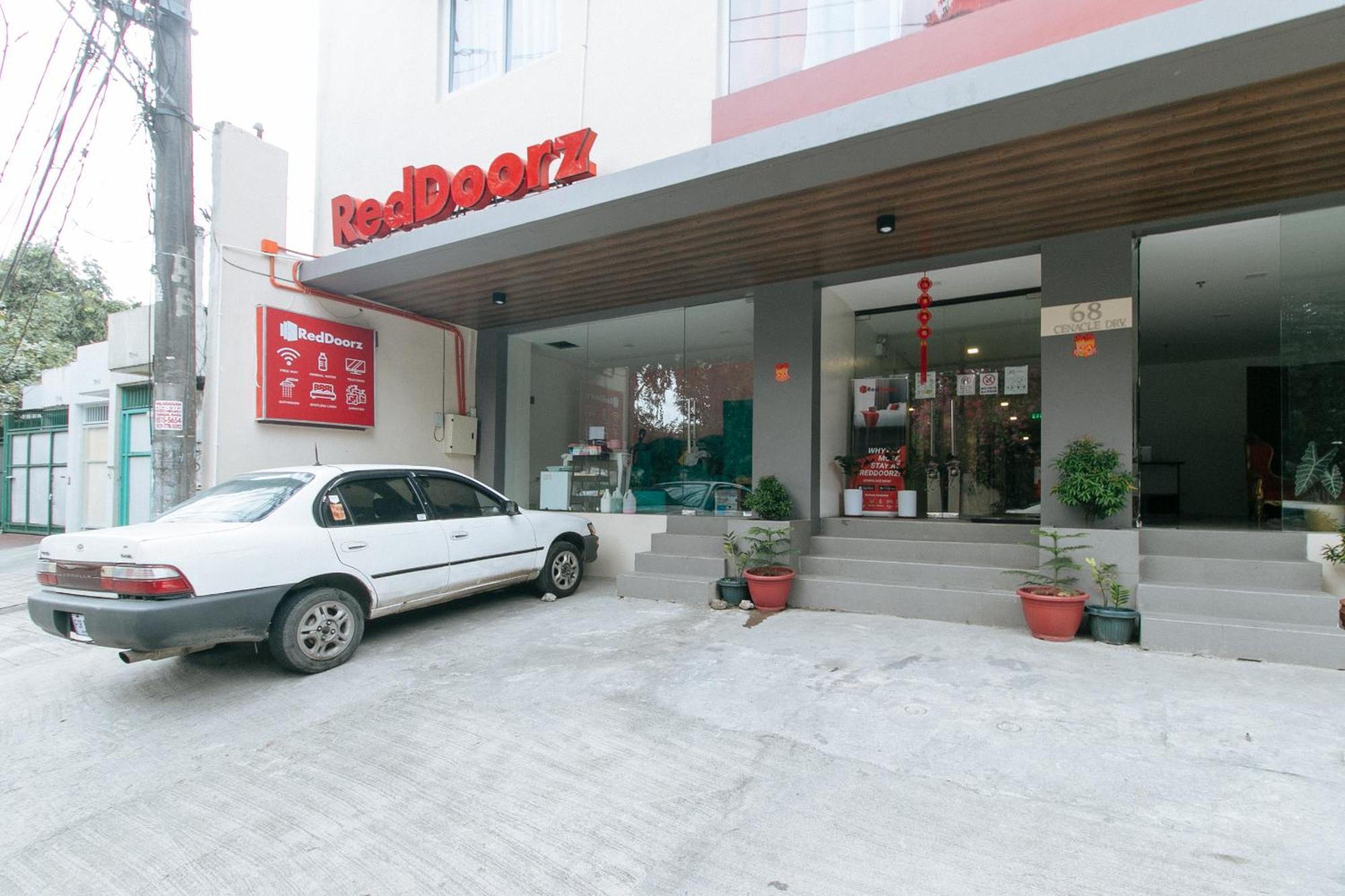RedDoorz near Fernwoods Garden Quezon City Exterior foto